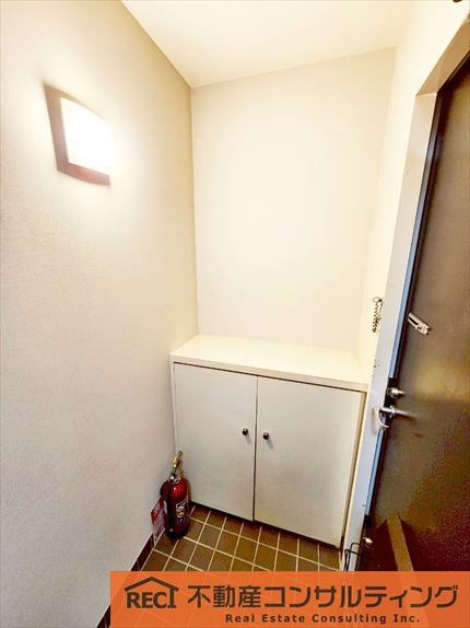 六甲シャトレ篠原の玄関