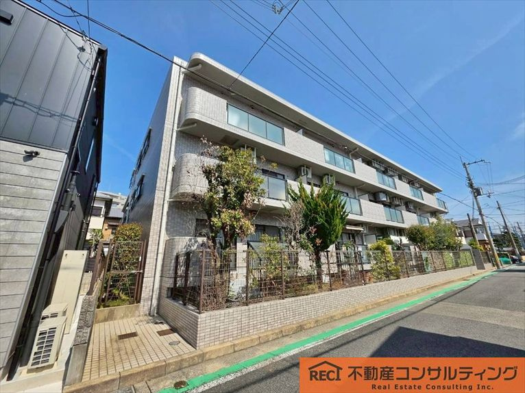 グリーンエクセル甲子園の周辺