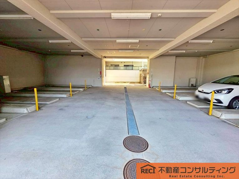 グリーンエクセル甲子園の駐車場