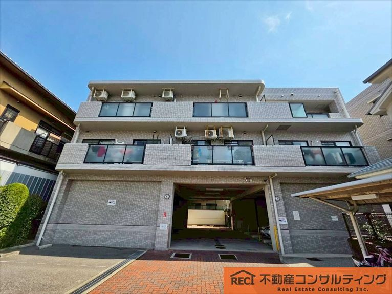 グリーンエクセル甲子園の外観