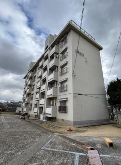 多聞台ビル２号棟　収益