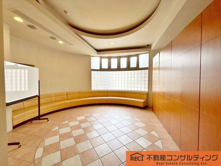 セレッソコート甲南森南町のエントランス