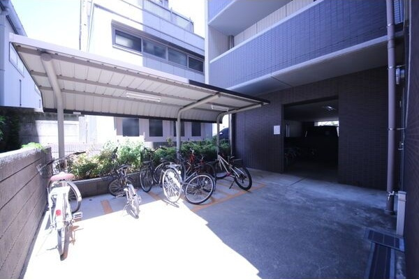 GRANDUKE松原のその他共用部分|駐輪場