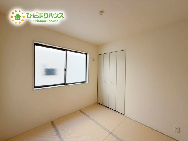いわき市勿来町窪田町通1丁目第1　新築戸建　2号棟の和室|リビングには和室が隣接し、お子様の遊び場や家事スペースにも大活躍です☆