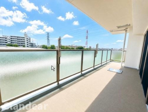 アルネックスシティのバルコニー|ドキドキの新生活も、安心してスタート。ぴったりの住まいを見つけませんか？クランディアが一緒に住まい選びをサポートします‼　まずは、お気軽にお問合せください　＃クランディア