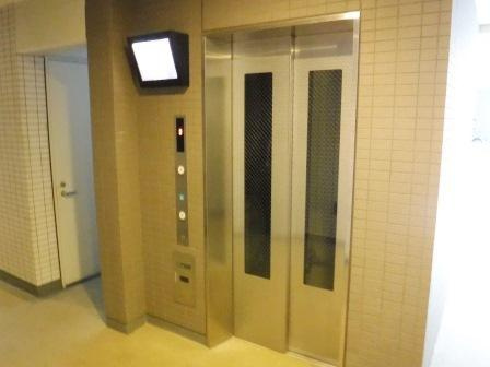 日神パレステージ板橋滝野川のロビー