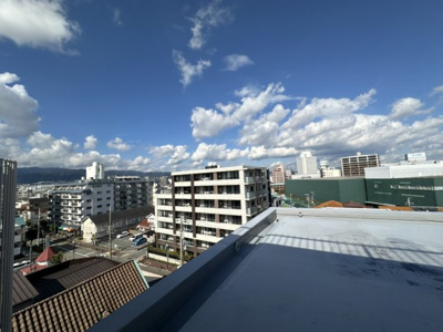 【展望】 | ルネ甲子園 | 最上階7階、南向きならではの明るさと開放的な眺望が魅力の住まいです。周辺施設も充実し、日々の暮らしが