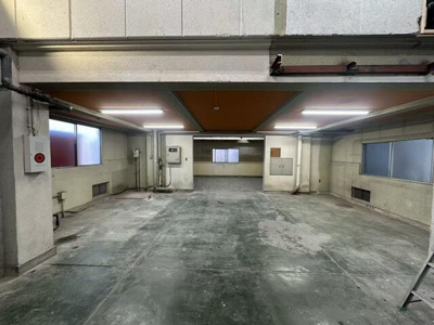 【駐車場】 | 汐入ビル | １Ｆ　店舗