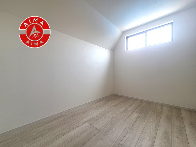 福岡市博多区光丘町3丁目第1-2棟（2号棟）の子供部屋|穏やかな光が差し込む室内には、穏やかな時間が流れます。