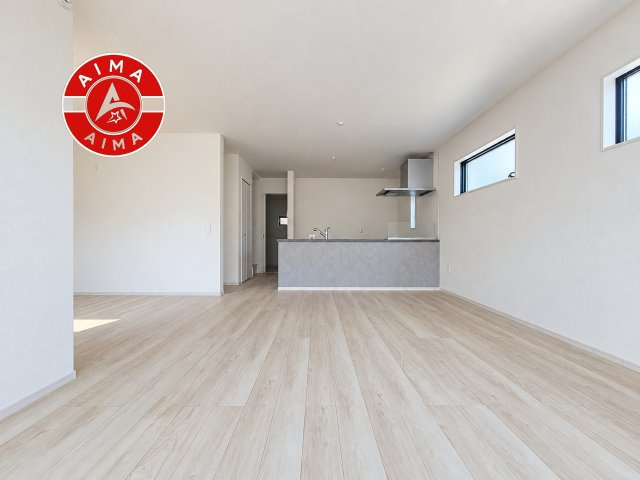 福岡市博多区光丘町3丁目第1-2棟（2号棟）の居間・リビング|多くの時間を過すことになるリビングだからこそ、いつも穏やかな空間・解放感が味わえ毎日が充実します。