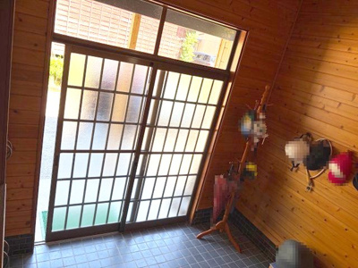 【玄関】 | 長岡市小国町三桶　オール電化　9DK