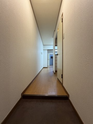 サニーハイツ住吉の玄関
