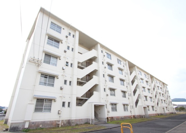 ビレッジハウス愛野1号棟