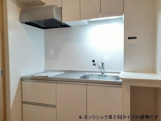 【キッチン】 | ロイヤル鈴　Ｊ
