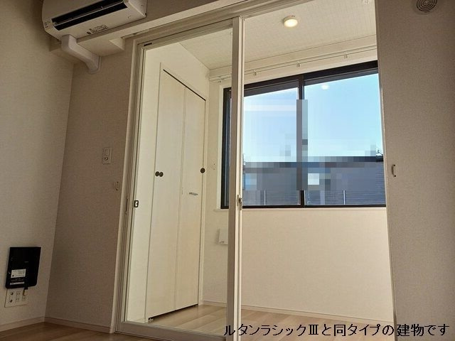 【バルコニー】 | ロイヤル鈴　Ｊ