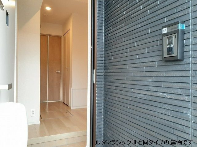 【玄関】 | ロイヤル鈴　Ｊ