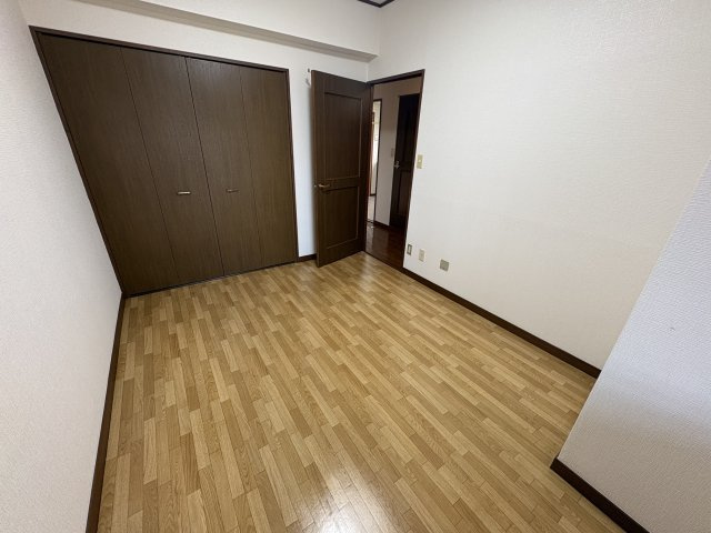 木崎台マンションの寝室