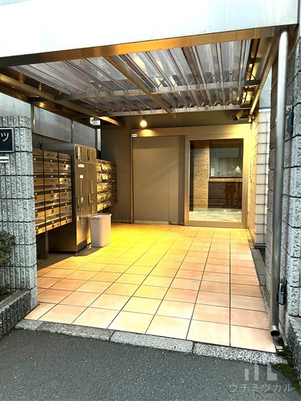 南長崎ハイツのエントランス