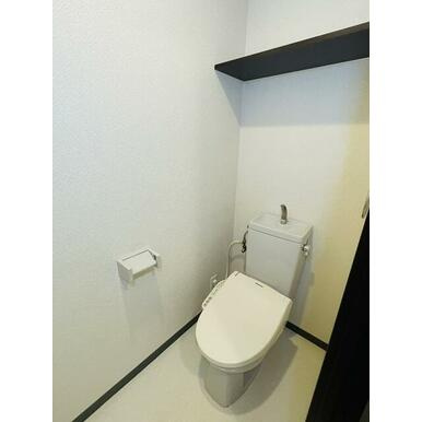 菊池郡大津町大字引水の賃貸マンションのトイレ