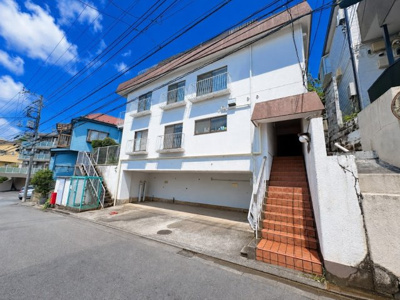 【外観】 | クラックス戸塚ヒルズ　戸塚駅徒歩約10分/2路線利用可/2面バルコニー/南東向き | ◆管理体制良好なマンションです。清潔感のあるエントランスに開放感のある住環境。