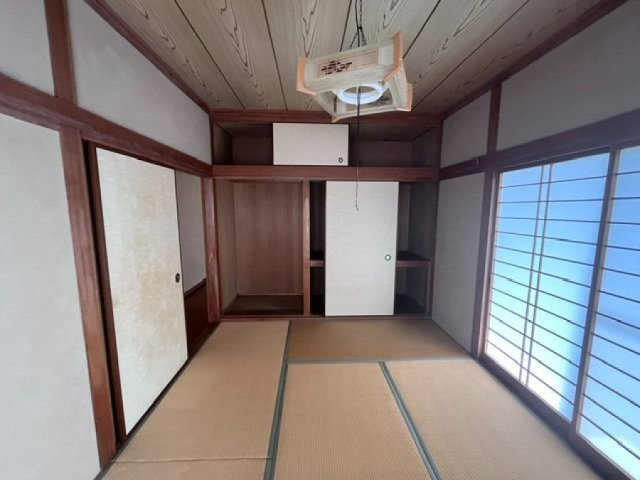 大島町馬場尻の和室
