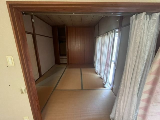 大島町馬場尻の和室