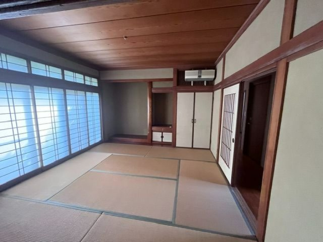 大島町馬場尻の和室