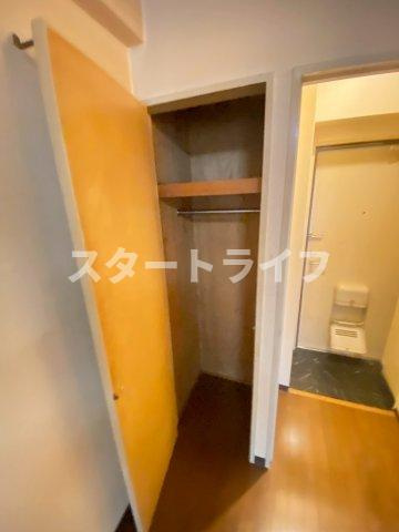 大阪市淀川区三国本町２丁目の賃貸マンションの収納