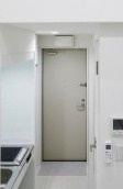 高円寺プレイスの玄関