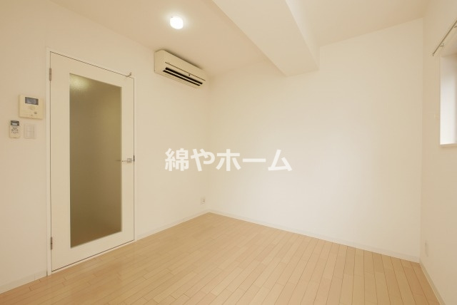 CHATEAU NAMBA RIPPLEの居間・リビング|使いやすいリビングです