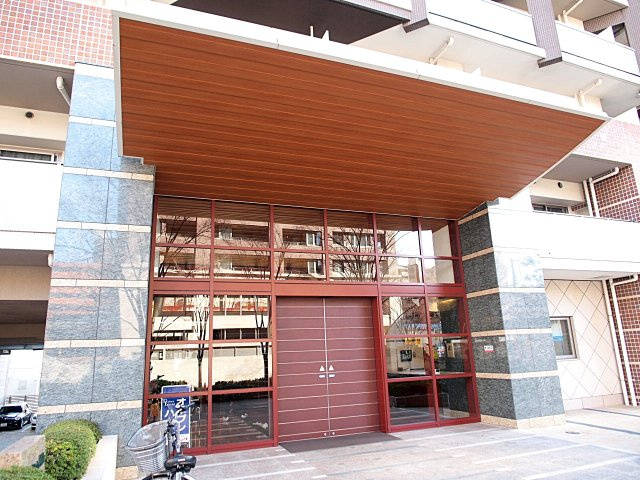 ロイヤルパークス桃坂