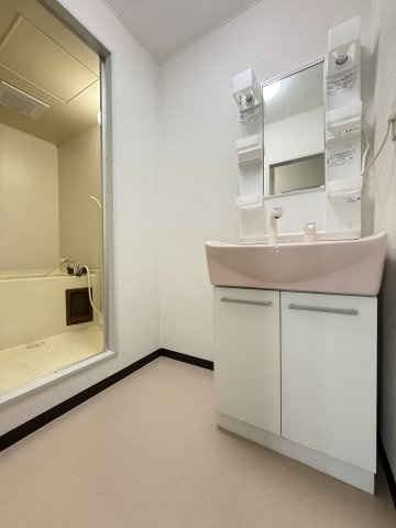八八マンションの洗面所