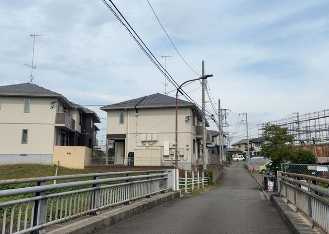 【展望】 | 眺望を気にして物件を探す場合、前面に建物が建っていないか現地で確認しましょう！前面に建物があると景色はもちろん、日当たりや風通しにも影響が出てきます。住んだ時のことを想像しながら現地見学をしましょう。