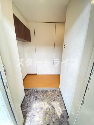 大阪市淀川区十八条２丁目の賃貸マンションの玄関
