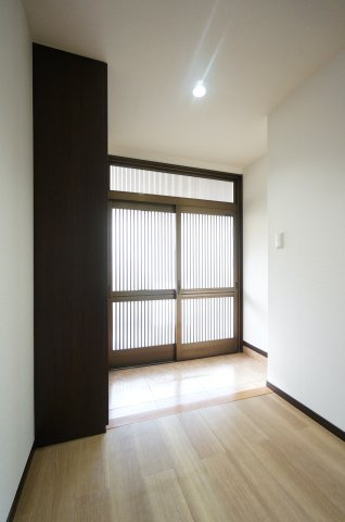 ラ・フォンテ都町の玄関|ご見学・ご契約時の送迎可能！