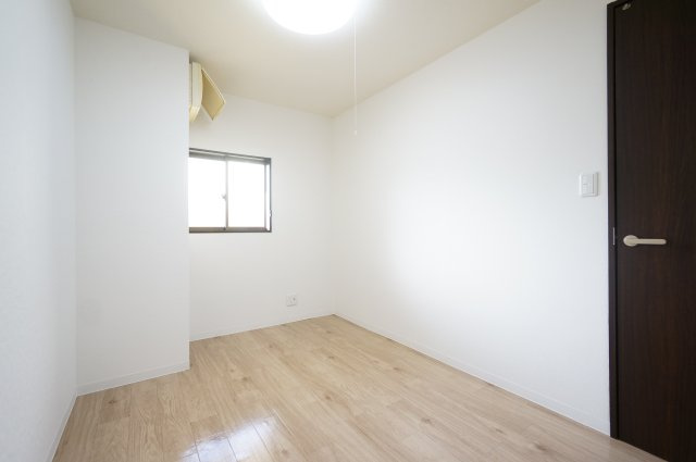 ラ・フォンテ都町の洋室|お部屋探しはスクレイルにお任せ下さい！