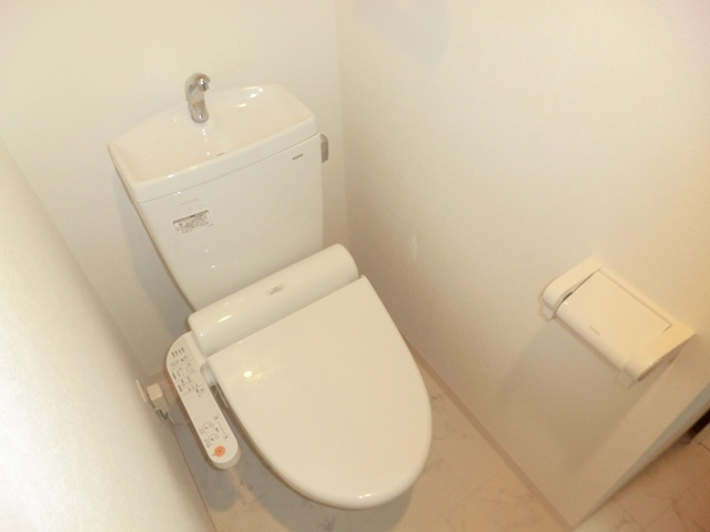 清潔感のあるトイレです♪