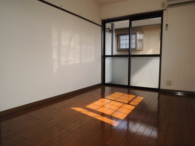 【寝室】