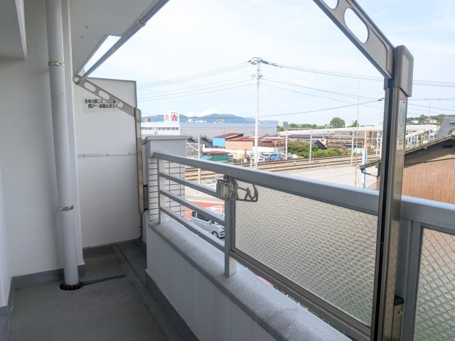 コーポランド折尾東口（C-21）のバルコニー
