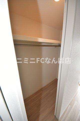 セレニテ難波グランデシュッドの収納