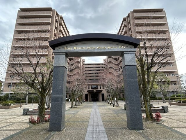 ライオンズマンション四条大宮ガーデンシティの外観