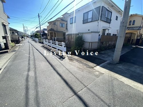 【仲介手数料０円】小田原市鴨宮　中古一戸建ての前面道路含む現地写真|小田原市鴨宮　中古一戸建て