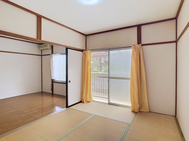 三景ハイツの和室