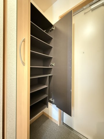 グレイス北花田の収納