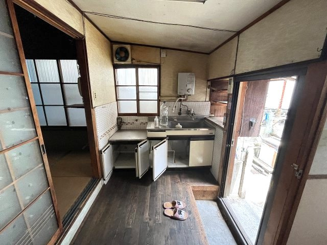 南区六条町三丁目　売地のその他|現地上物内装　2026年5月21日撮影