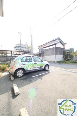 マイルド　マ　メゾンの駐車場