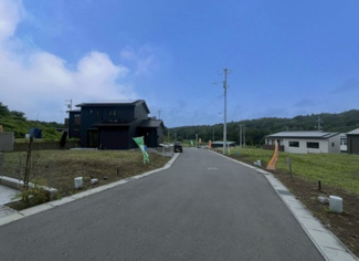 【前面道路含む現地写真】 | グランファミーロもねの里　土地　30号地　物井駅