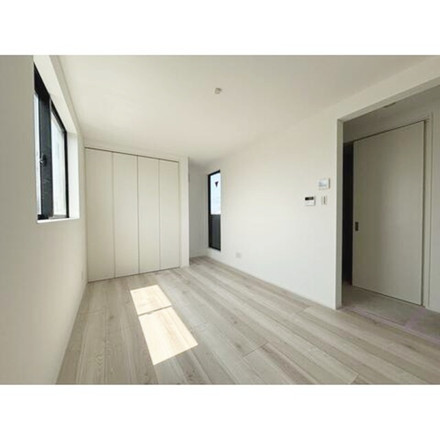 藤沢市鵠沼海岸７丁目のアパートの寝室