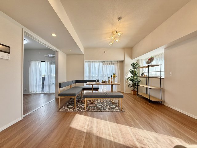 ライオンズマンション正徳町A棟の居間・リビング