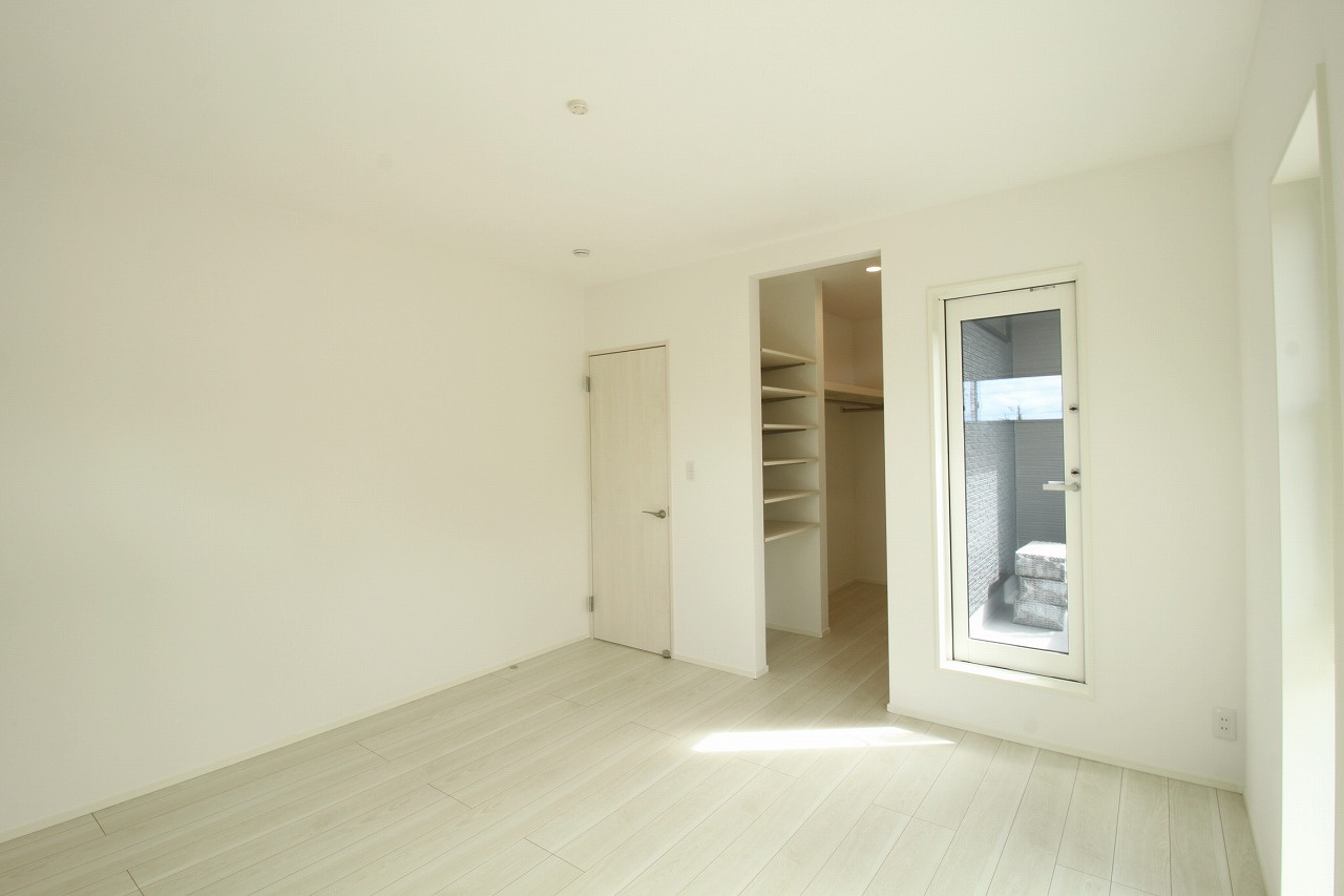 介良　新築戸建　1号棟　（全5区画）の洋室|2Ｆ　南西の部屋　8.0帖+WCL+バルコニー付き